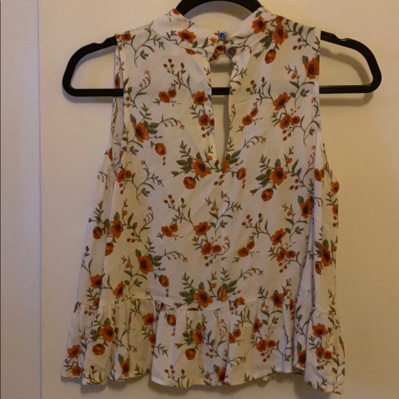 Top - Picture 2 of 2